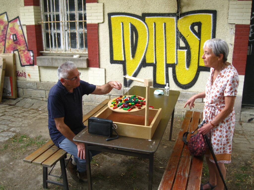 Dingo disc, jeux en bois en autonomie, Pichenette et compagnie