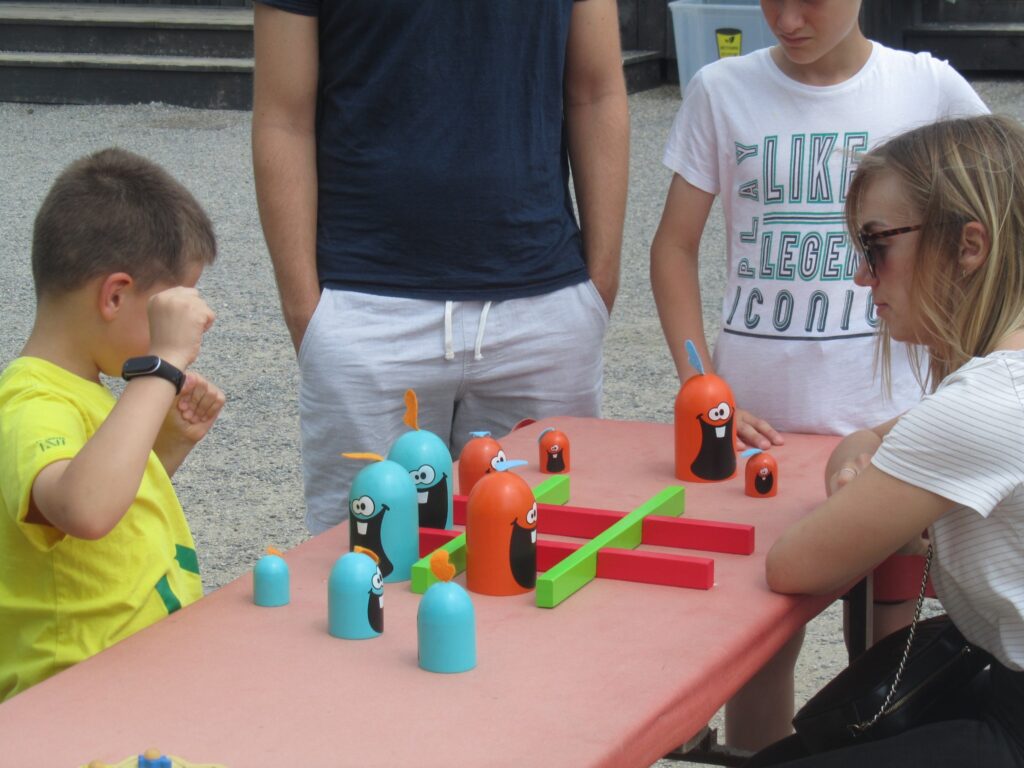 Globber globber XXL, jeux en bois de réflexion, Pichenette et compagnie